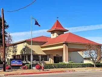 Fredericksburg Hill Country Hotel Exterior photo